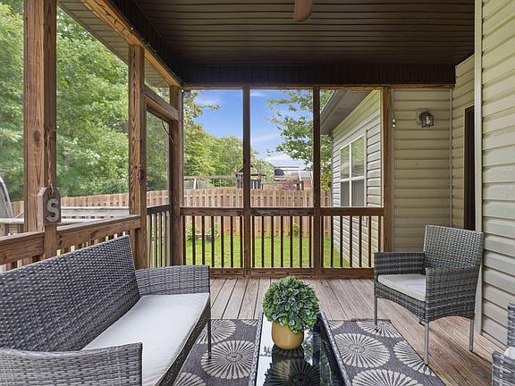 2nd image of 180 Lime Creek Ln