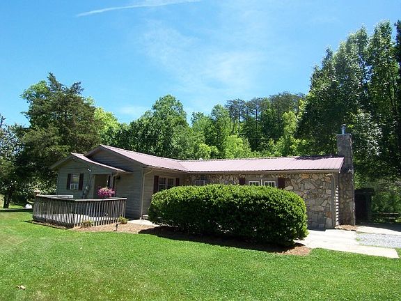 3rd image of 2195 Lofty Pine Ln