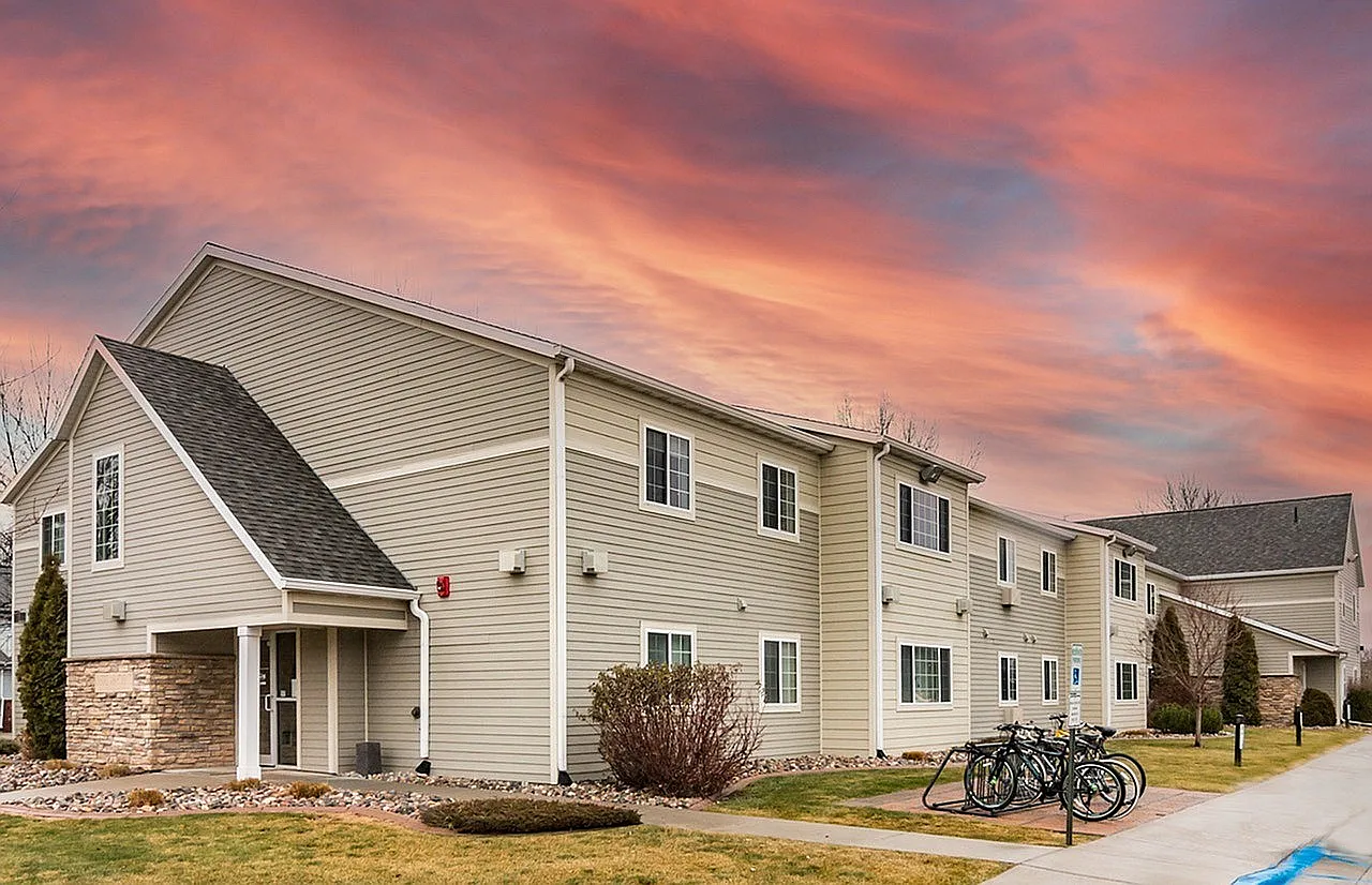 Oxford Apartments LLP — Photo 2