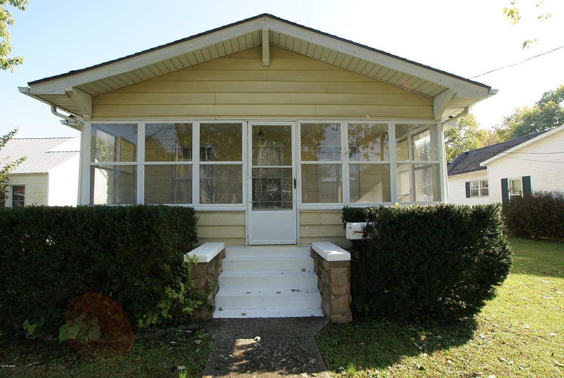 204 S Line St, Du Quoin, IL 62832 Zillow