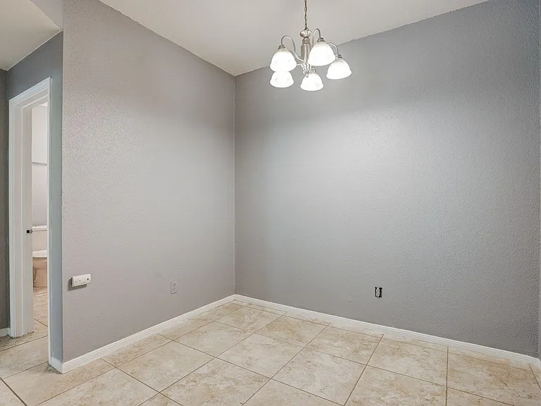 2450 Wickersham Ln #1303 — Photo 15