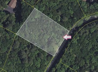 924 Gunstock Ln, Tafton, PA 18464