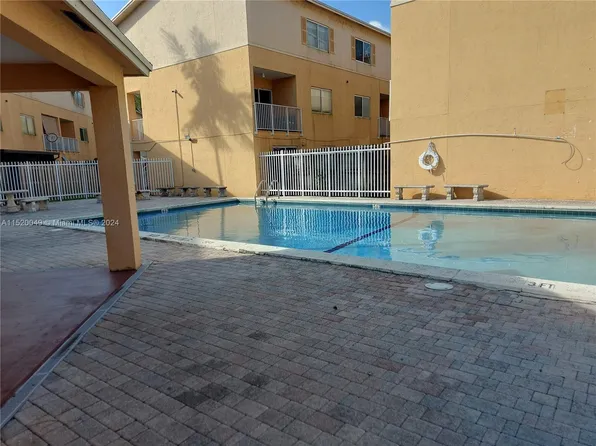 6215 Kendale Lakes Cir #267, Miami, FL 33183