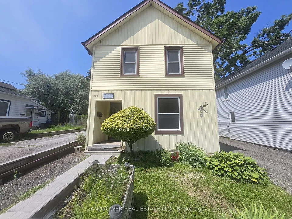 451 Ontario St #MAIN FLOOR