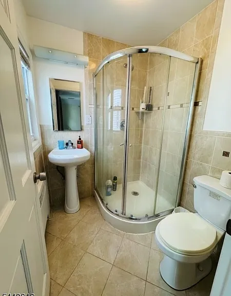 44 Greenwood Dr — Photo 12