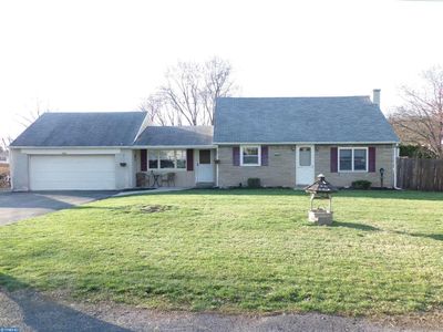 1521 Hilltop Rd, Pottstown, PA, 19464