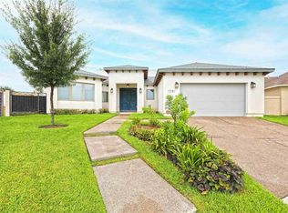 7231 Sylvia Plath Dr, Laredo, TX 78041