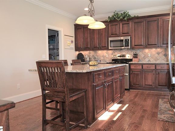 5th image of 112 Cravens Creek Ct