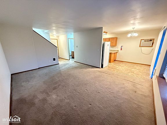 3rd image of 1315 S 18th Ave APT 15