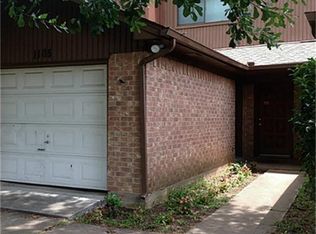 1105 Wilson Dr, Rosenberg, TX 77471