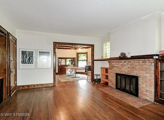 3rd image of 7616 N Bosworth Ave