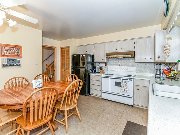 4th image of 10243 S Keeler Ave