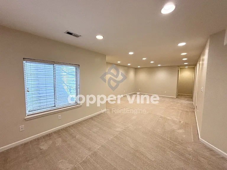 14487 Jason Dr — Photo 28