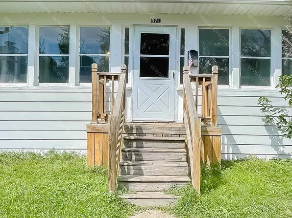 971 Woodbridge St, Flint, MI 48504