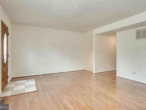 2nd image of 14680 Endsley Turn
