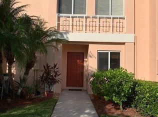 20805 NW 3rd Ln, Hollywood, FL 33029