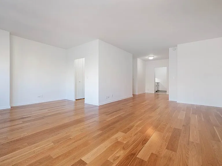 60 E 8th St #6J — Photo 3