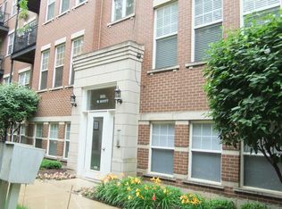 302 W Scott St #202, Chicago, IL 60610