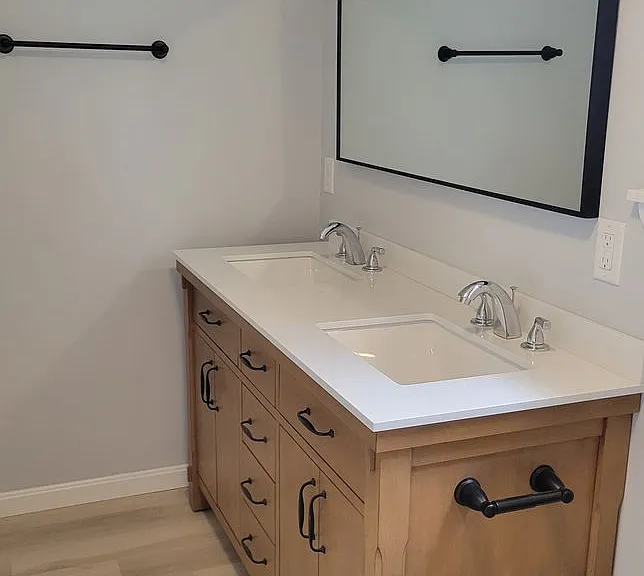 410 Spruce St #201 — Photo 8