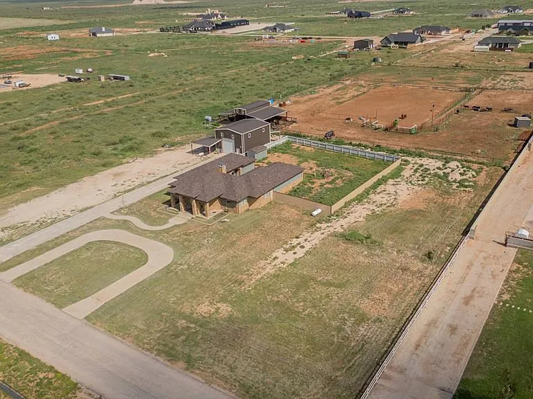 3701 Timber Wolf Trl — Photo 41
