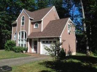 50 Alderwood Dr, Stratham, NH 03885