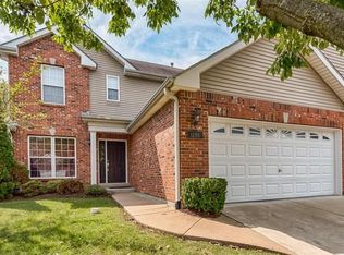 1288 Castle Gate Villas Dr, Saint Louis, MO 63132
