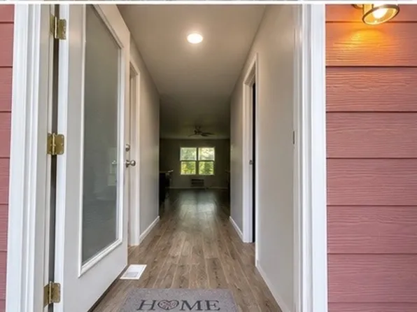 527 Meriwether Rd NW #1, Milledgeville, GA 31061