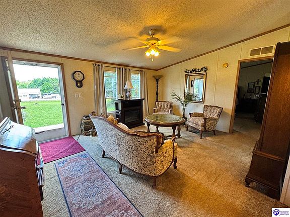 2nd image of 127 Otter Ridge Dr