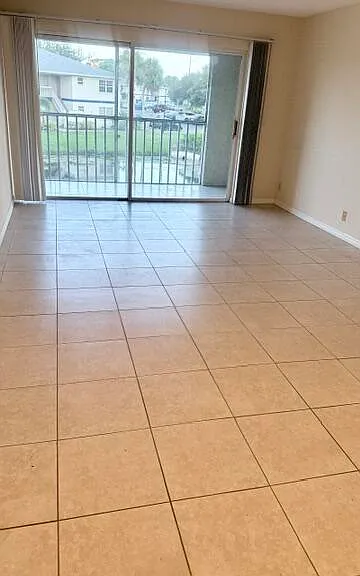 1520 SE Royal Green Cir #206 — Photo 13