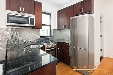 Rented by aptsandlofts.com