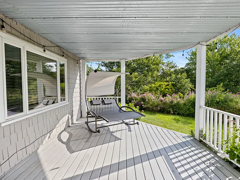 Private large deck