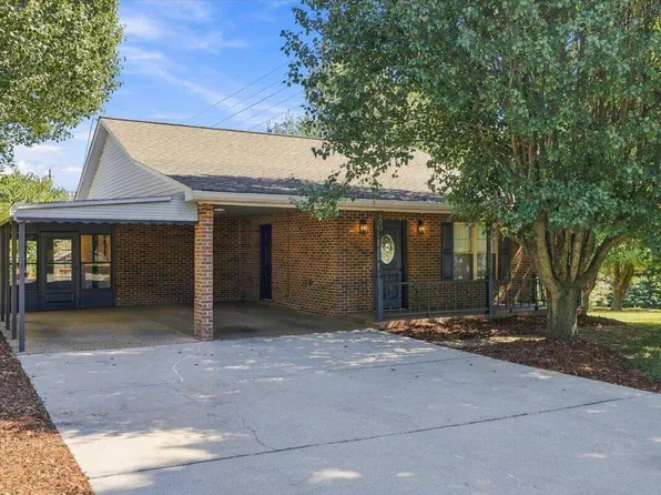 490 E Sunset Hls, Morristown, TN 37814