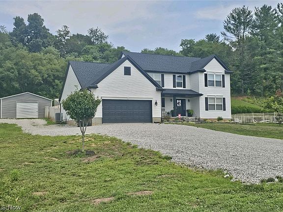 2nd image of 55 Saint Andrews Blvd