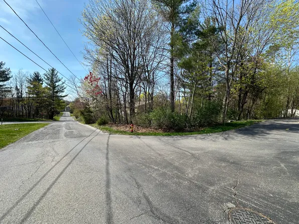 15 E 5th St, East Stroudsburg, PA 18301