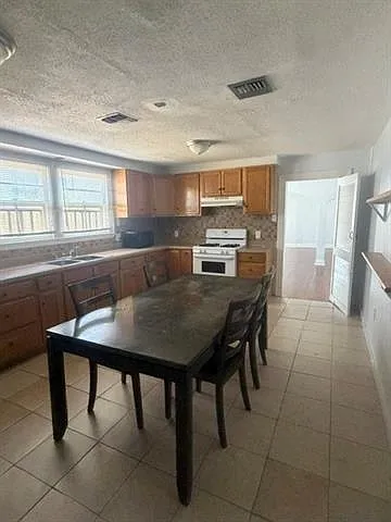 1855 Rosiere St #A — Photo 10