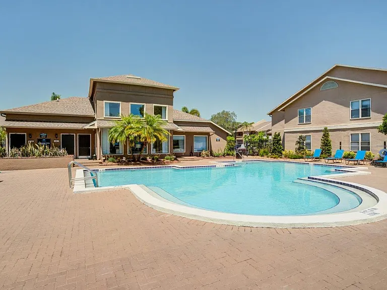Tuscany Pointe at Tampa Apartment Homes — Photo 13