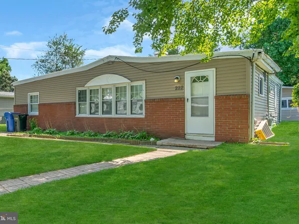 222 County Ave, Maple Shade, NJ 08052