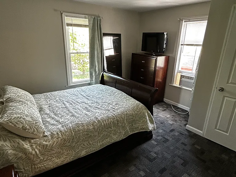 31 Maple Ave — Photo 34