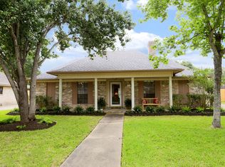 610 Rolling Mill Dr, Sugar Land, TX 77498