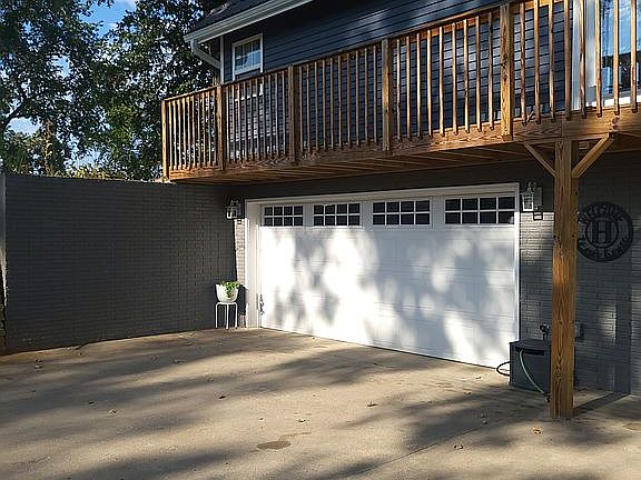 3rd image of 3525 I Ave