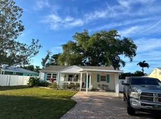 2164 Magnolia St, Sarasota, FL 34239