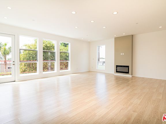 4th image of 12712 W Washington Blvd Unit 302