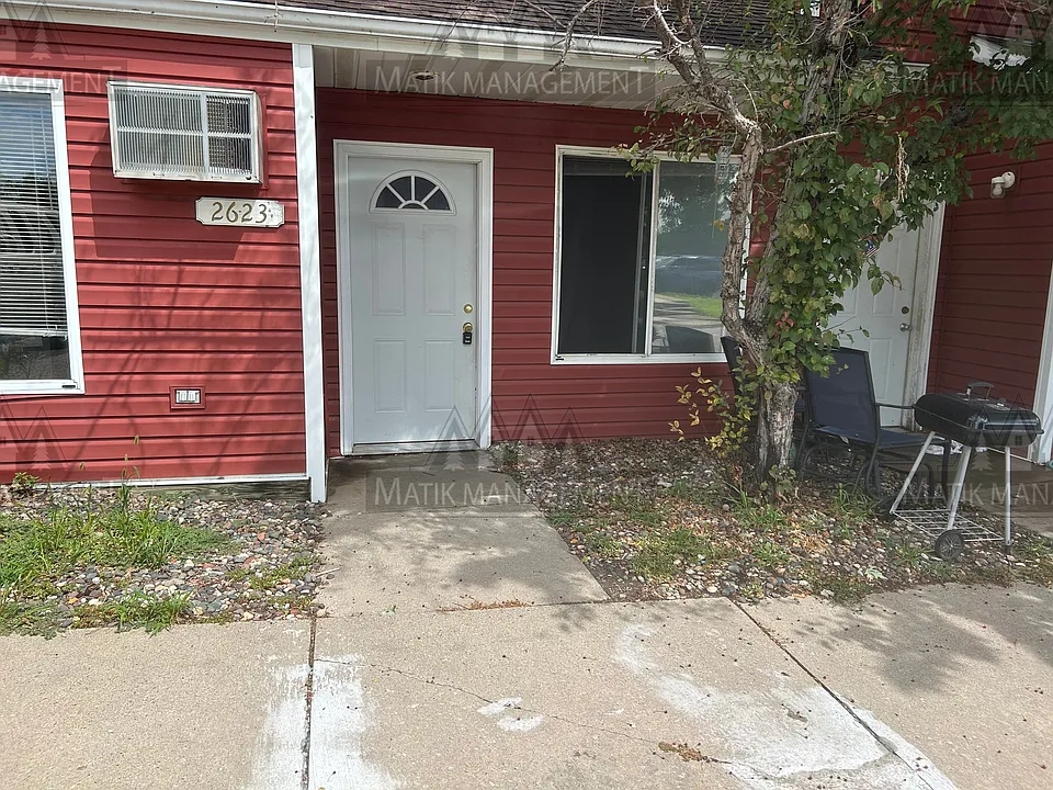 2623 Malmquist Ave