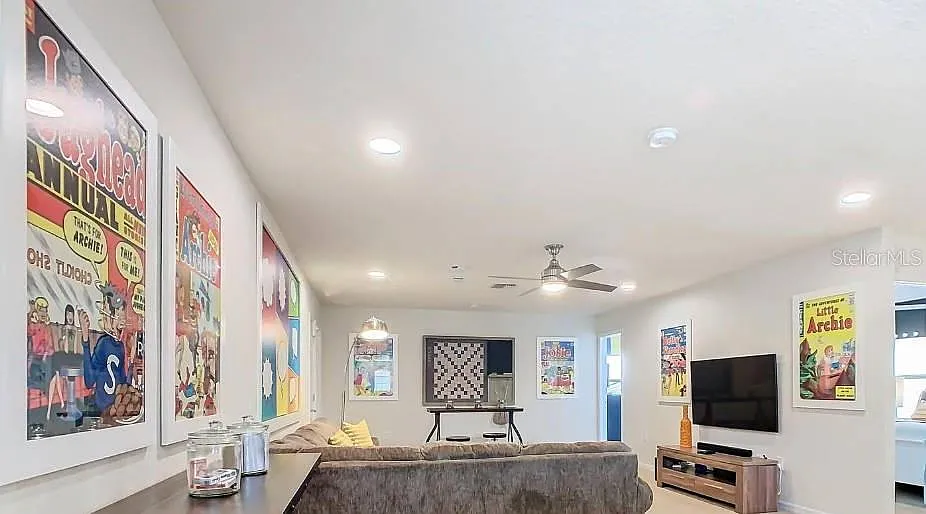8 bed, 6.0 bath, 4860 sqft, $4,000 — Photo 2