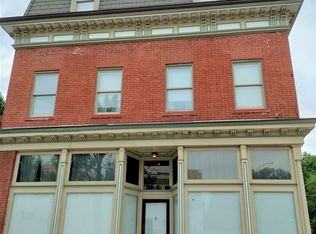 2734 McNair Ave #3F, Saint Louis, MO 63118