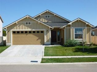 3112 N Fairglen Ave, Meridian, ID 83646