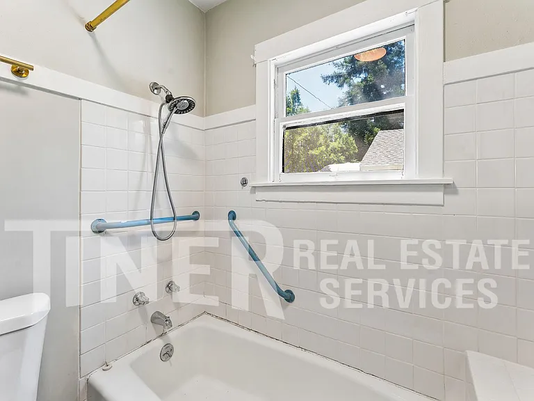 314 Los Vegas Ave — Photo 17