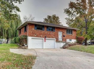 920 Colbern Dr, Belton, MO 64012