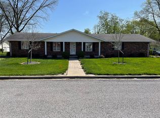 299 S Spring St, Aviston, IL 62216