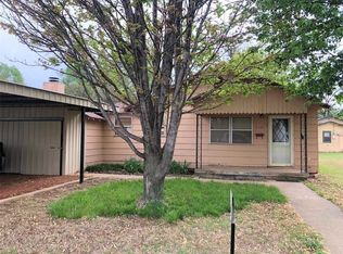 710 N Byers Ave, Mangum, OK 73554